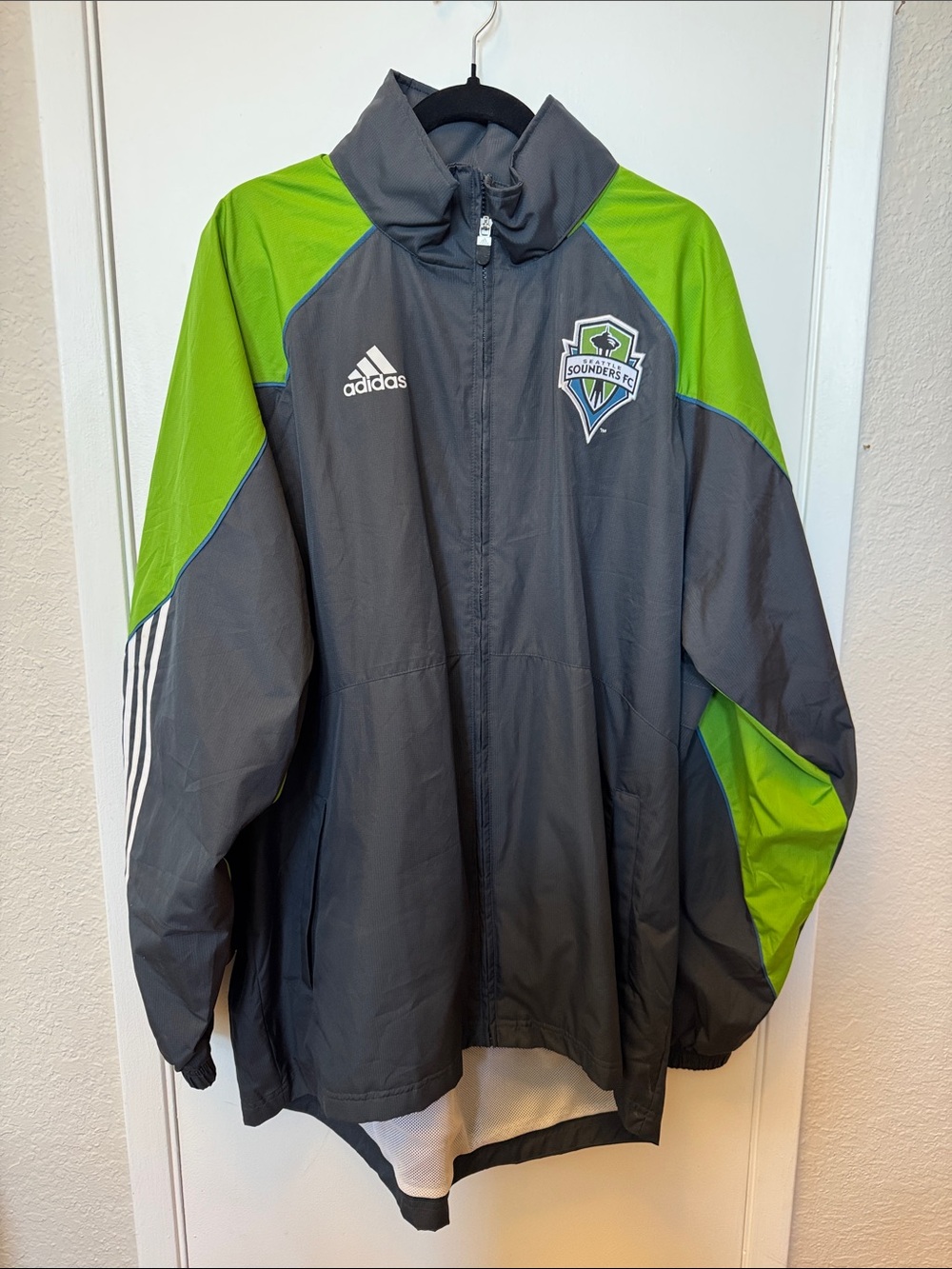 adidas Men’s Gray and Green 2010 Seattle Sounders Windbreaker Jacket